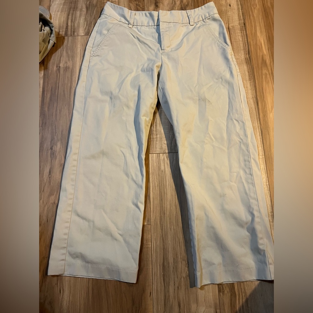 Old Navy Women's Cream Capris